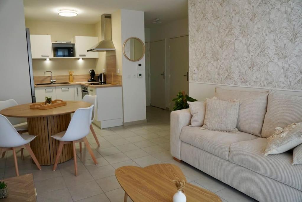 Apartamento "Haven" Saint-Priest  Exterior foto